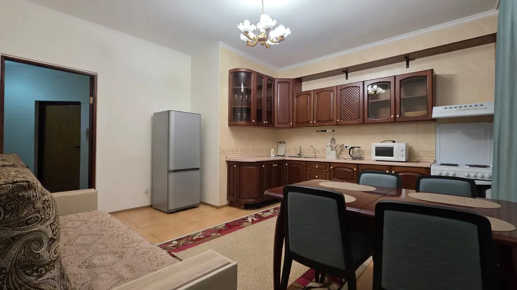 Евротрешка с 2-мя кроватями и раскладным диваном в центре