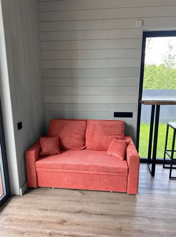 Коттедж Комфортный коттедж с сауной и купелью — Бугры