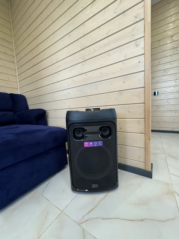 Барнхаус NaHolme с видом на горы и реку