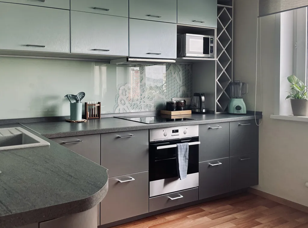 Квартира 2-комнатная квартира с удобным расположением рядом с центром — Красноярск