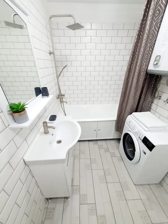 Светлая уютная квартира с красивым видом на закат