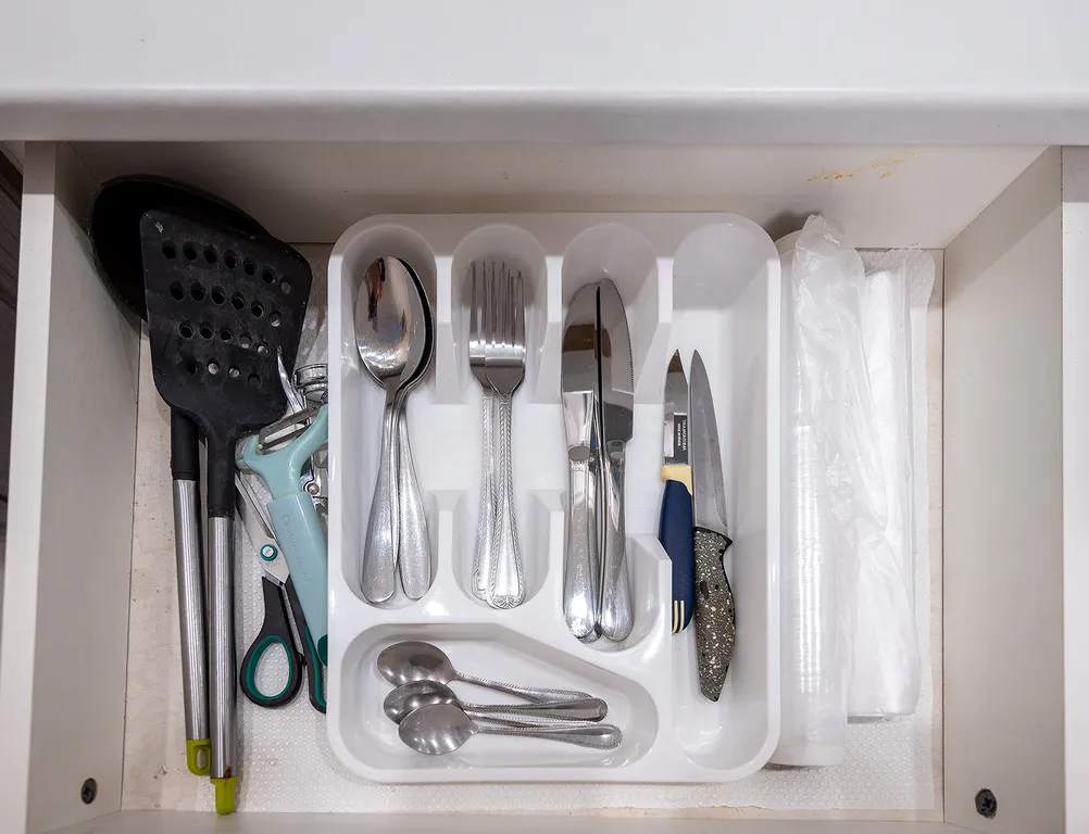 Квартира с отдельной спальней рядом с Казино и Ред Ареной 02