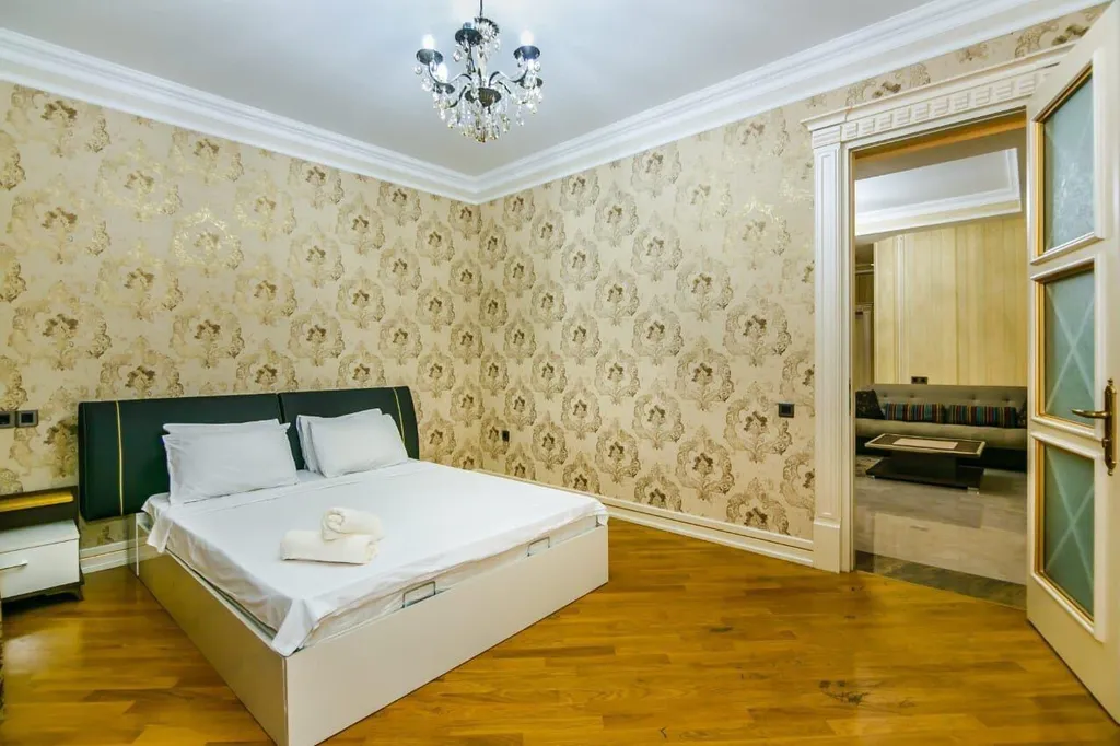 4-комнатная Квартира