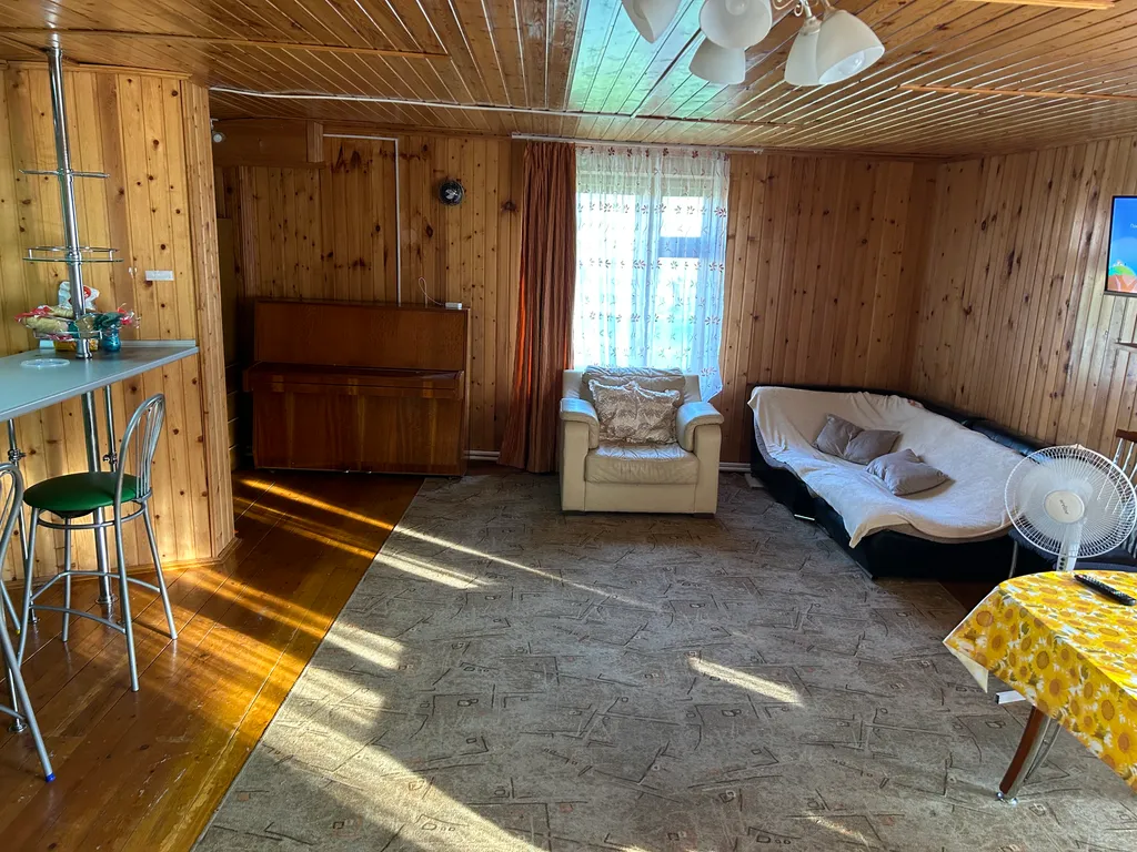 Большой уютный дом