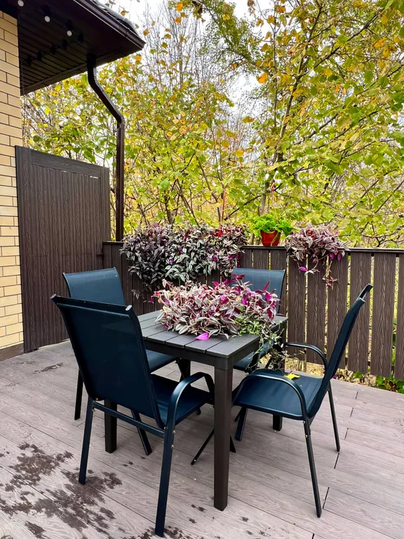 Дом в лесу с теплым бассейном и баней