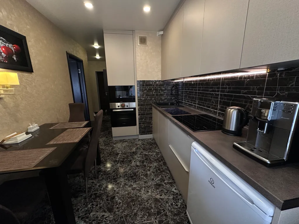 Комфортная квартира в центре города с хорошим ремонтом