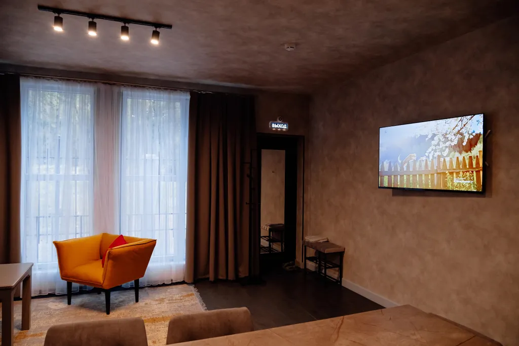 Домик в сосновом бору