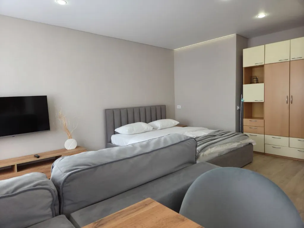 Новая стильная квартира-сттудия в центре, рядом с вокзалом