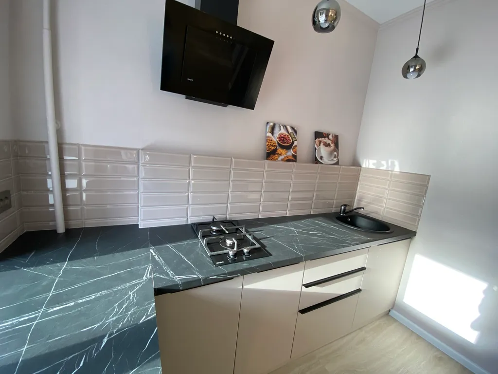 Трёхкомнатная квартира в центре с новым ремонтом