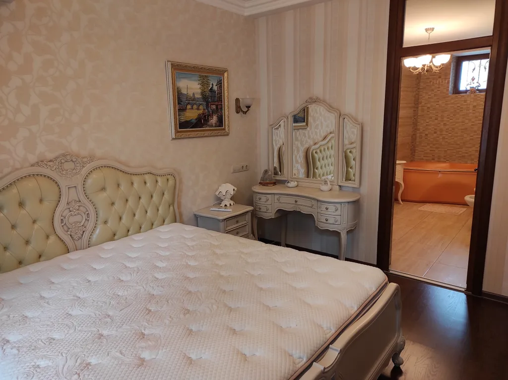 Коттедж 3-комнатный Дом — Ялта