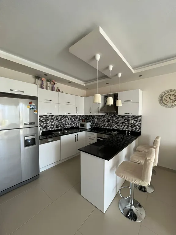 Апартаменты в элитном комплексе Липарис 7