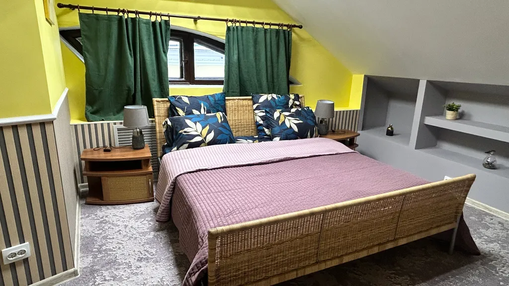 Квартира Двухкомнатная мансарда в центре Нижнего — аренда посуточно в Нижний Новгород