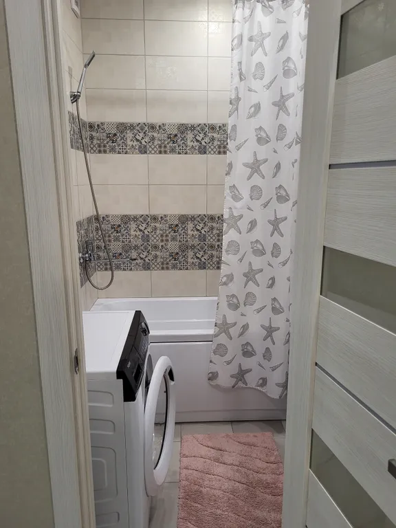 Уютная квартира рядом с аллеей Героев