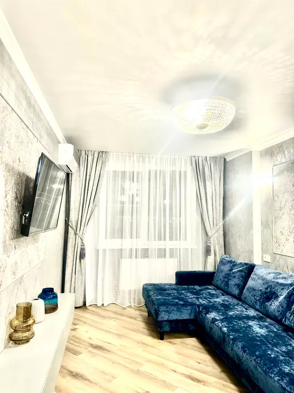 Новая квартира в самом центре на набережной