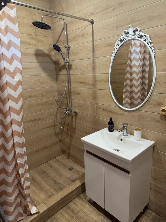 Уютный дом с садом и прекрасным видом на горы и море