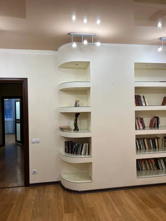 4-комнатная квартира у озера