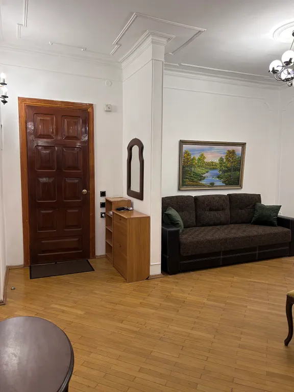 Квартира в центре Владикавказа с высокими потолками