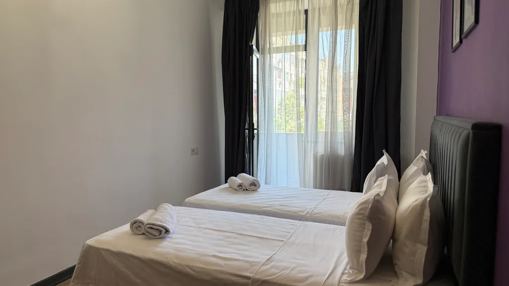 Уютный апартамент с 2 спальнями рядом с Сизнс парк