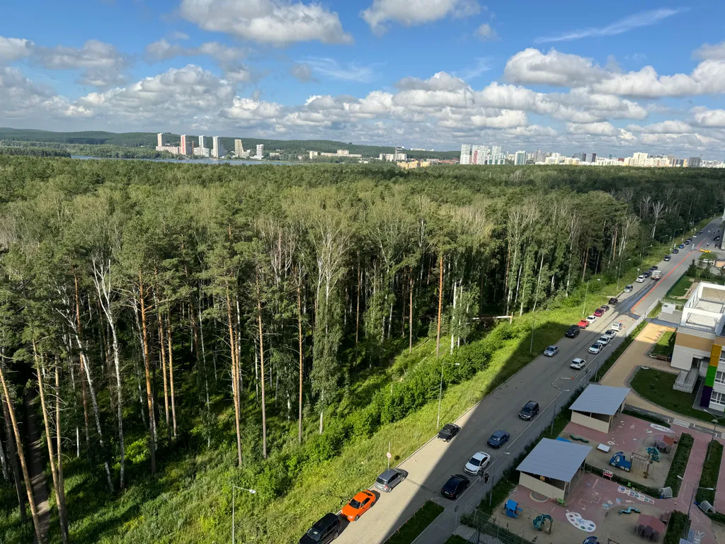 Квартира Апартаменты с невероятным видом. Лесная сказка - Вдохните разницу! — Екатеринбург