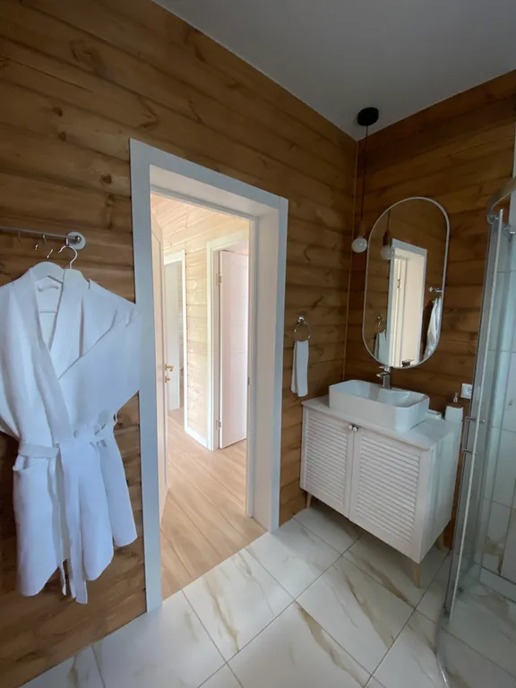 Просторный, новый, уютный дом с видом на горы