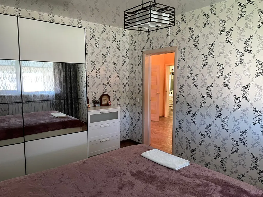 В пешей доступности от монастыря