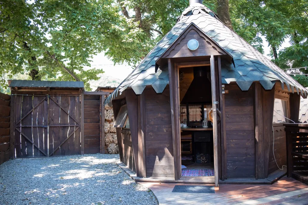 Уютное шале с собственной верандой