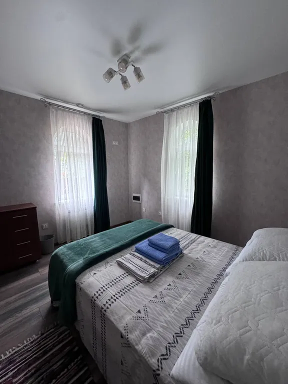 Коттедж Дом с баней и озером — Теберда