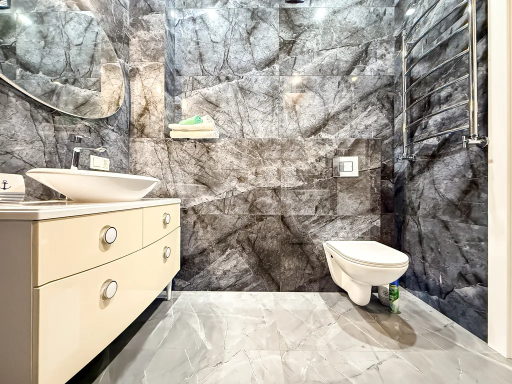 Квартира на набережной