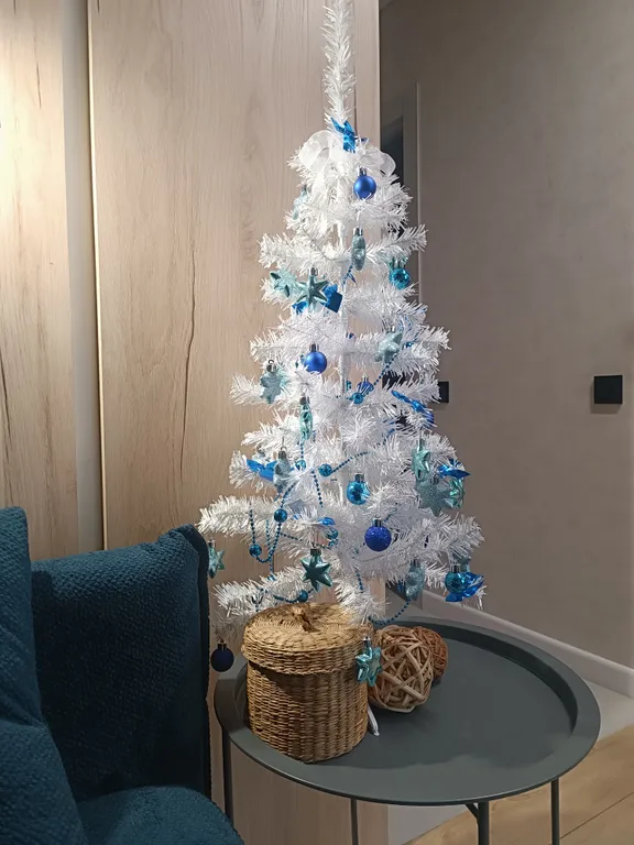 Современная однокомнатная квартира с кондиционером, в центре