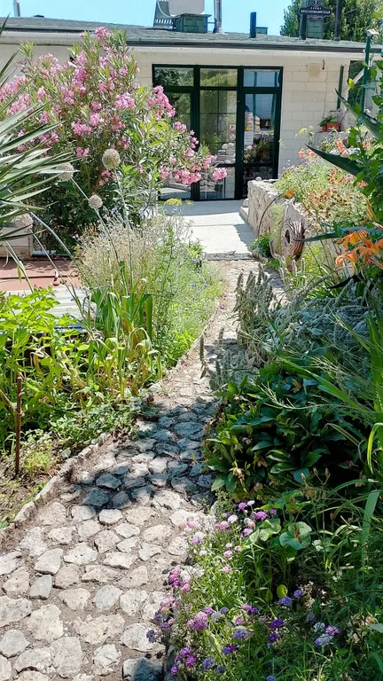 Саммер Холл - Дача Аракина