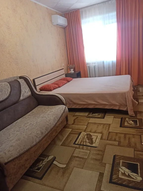 Квартира на первой линии от озера с кондиционером