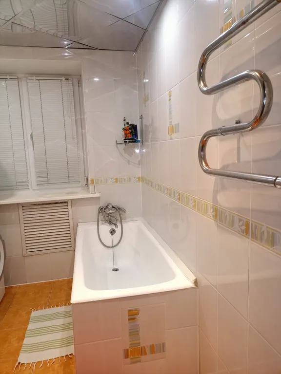 Квартира 2-комнатная Квартира — Омск