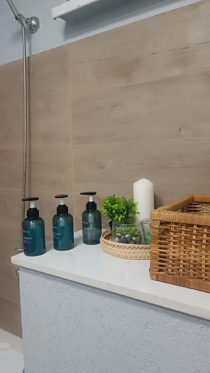 Большой уютный дом с камином