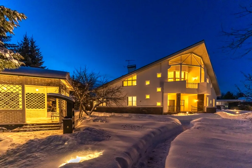 Роскошная современная белоснежная White Luxe Villa