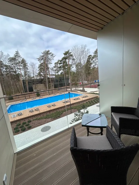 Апартаменты с бассейном на берегу Финского залива