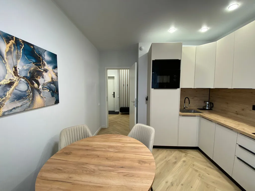 Апартаменты с бассейном на берегу моря