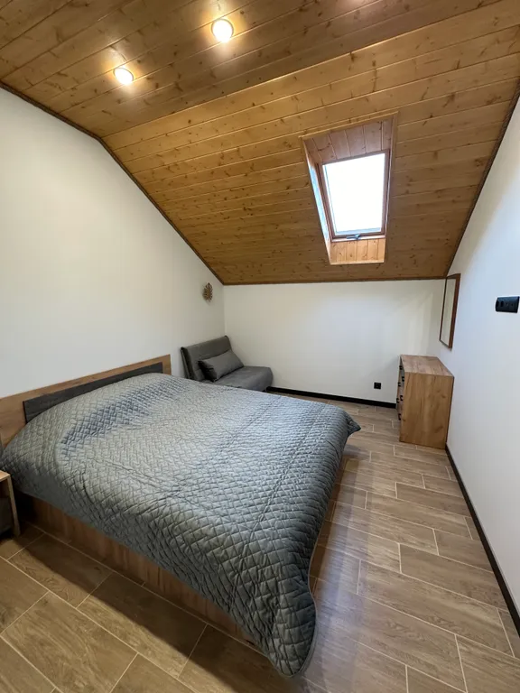 Дом в лесу с баней и бассейном