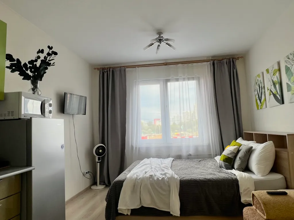 Студия в современном районе