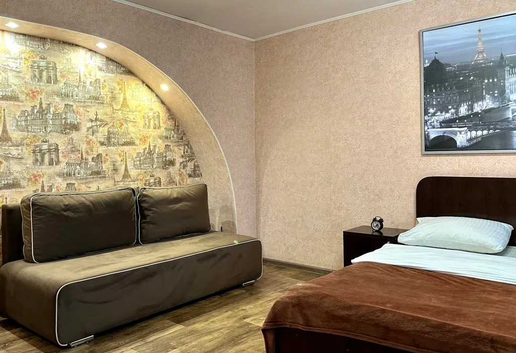 Квартира у парка Пушкина в Парижском стиле — аренда посуточно в Юрга