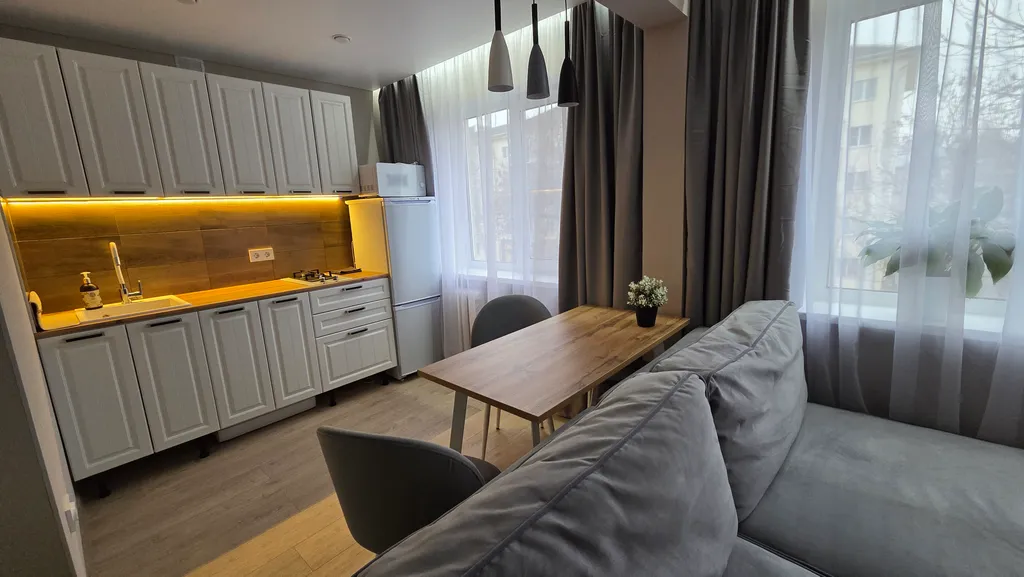 Новая стильная квартира-сттудия в центре, рядом с вокзалом