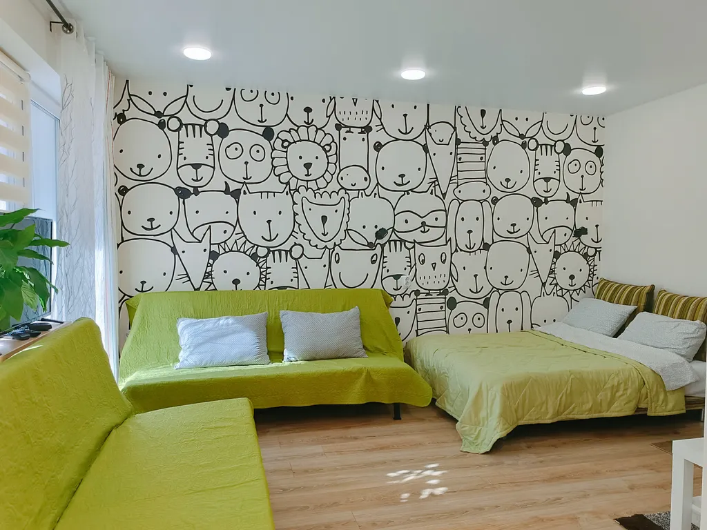 Кв-студия с отдельной спальней с лоджией Центр в5мин, напротив универа