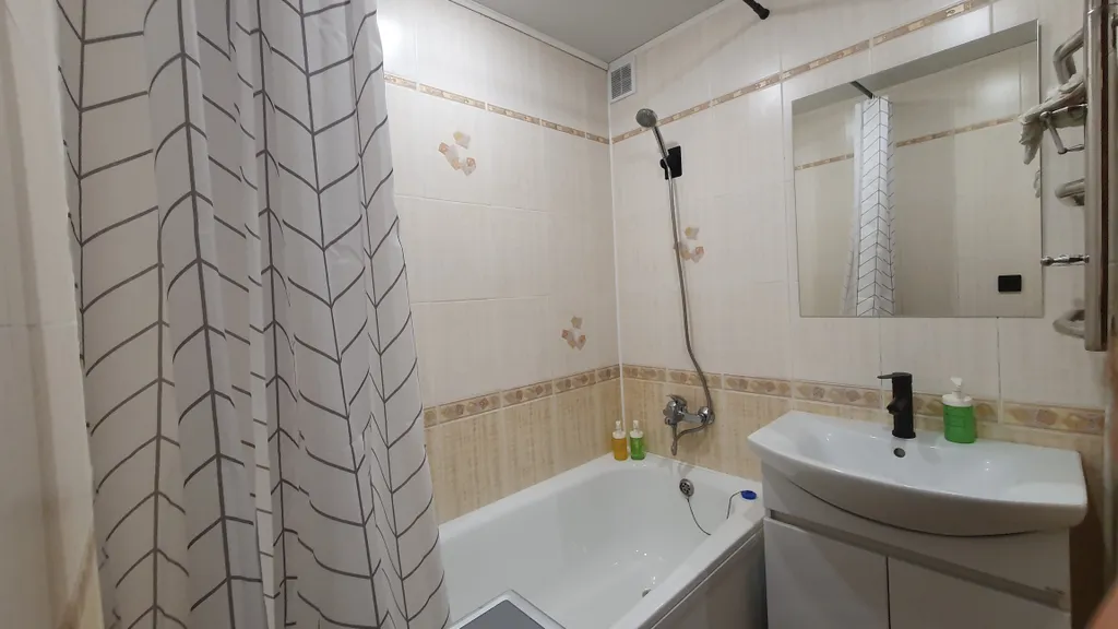 Трёхкомнатные апартаменты на Бульваре Юности