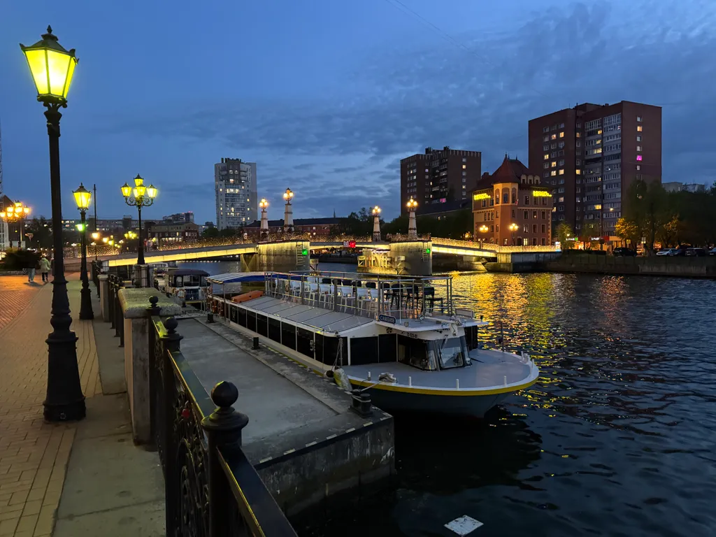 Квартира Уютная дизайнерская квартира в туристическом центре — Калининград