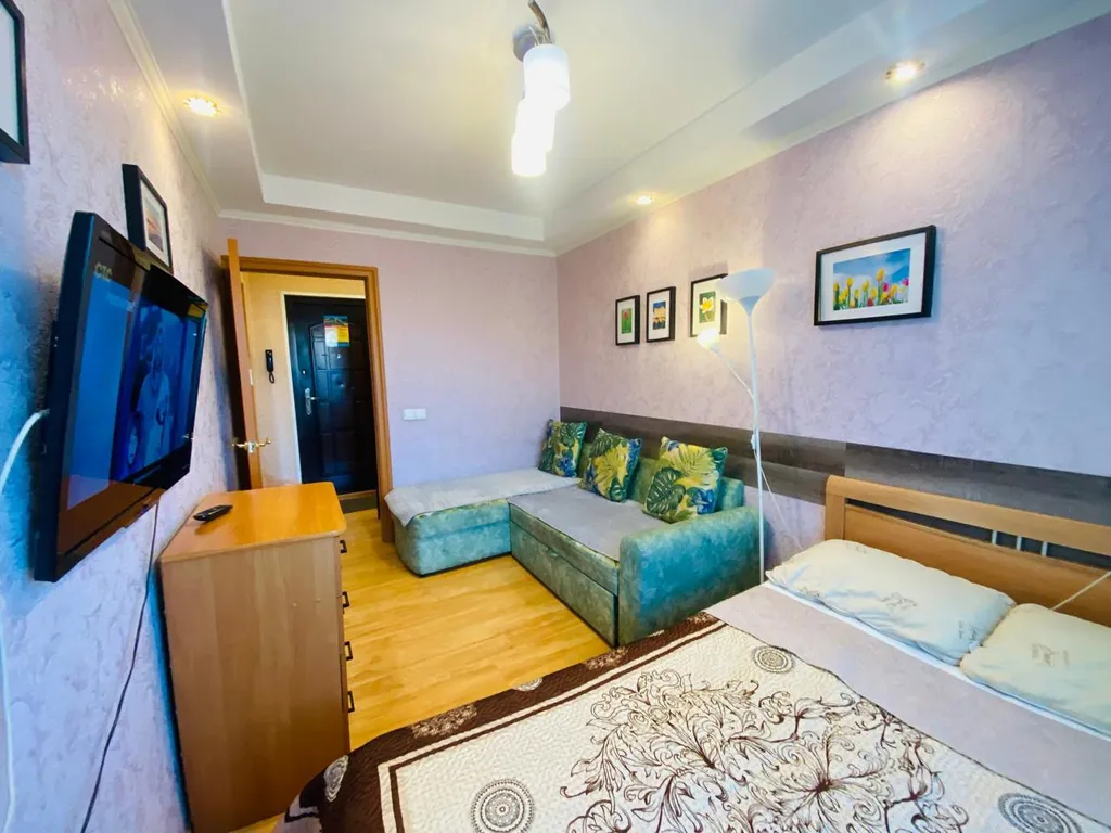 2-х комнатная квартира в Октябрьском районе, с балконом