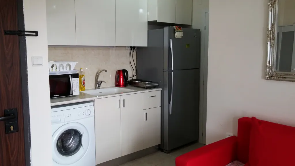 Красивая 2 комнатная квартира на первой линии моря с панорамным видом