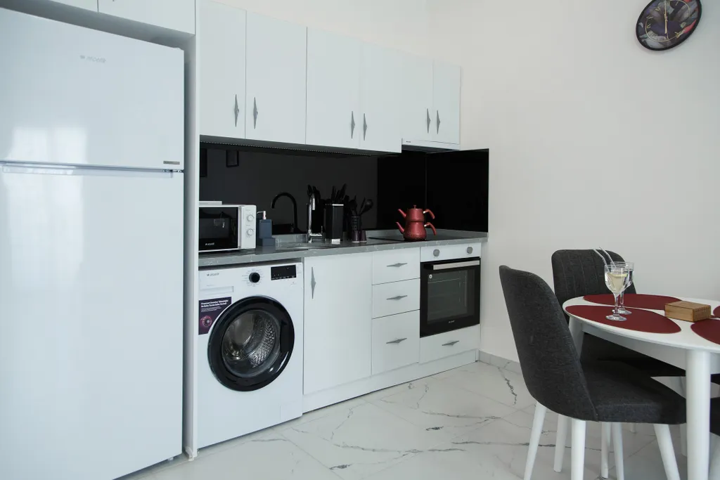 Стильные комфортные апартаменты с видом на море