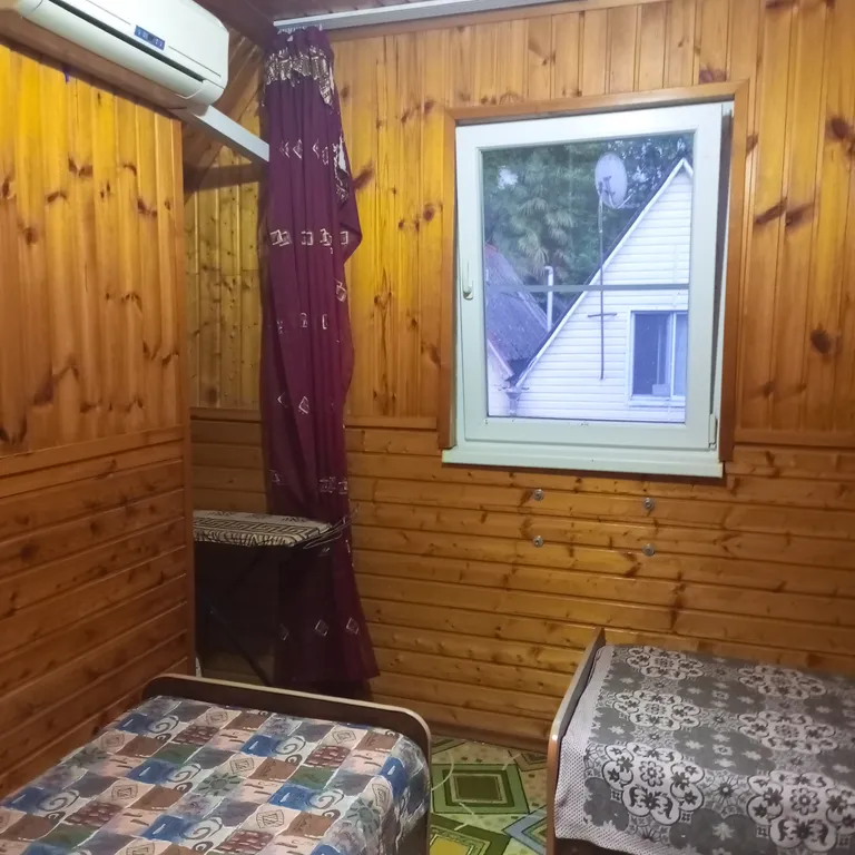 Комната с видом на горы