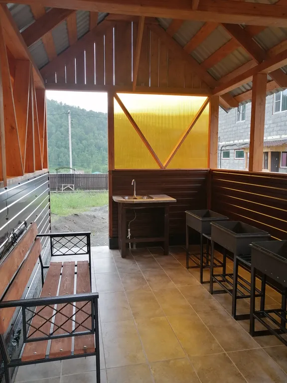 Домик в горах Алтая