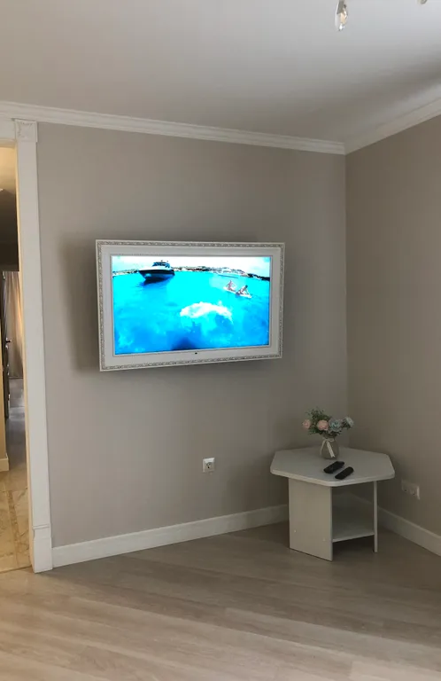 Двухкомнатная квартира с дизайнерским евроремонтом в классическом стиле