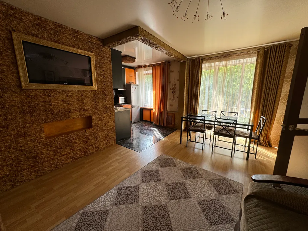 Уютная квартира в историческом центре города — аренда посуточно в Смоленск